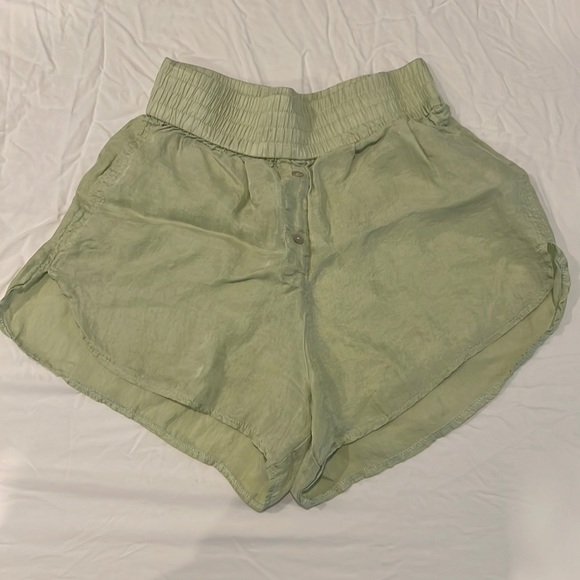 ZARA green high elastic waist flowy shorts - medium - Picture 1 of 3